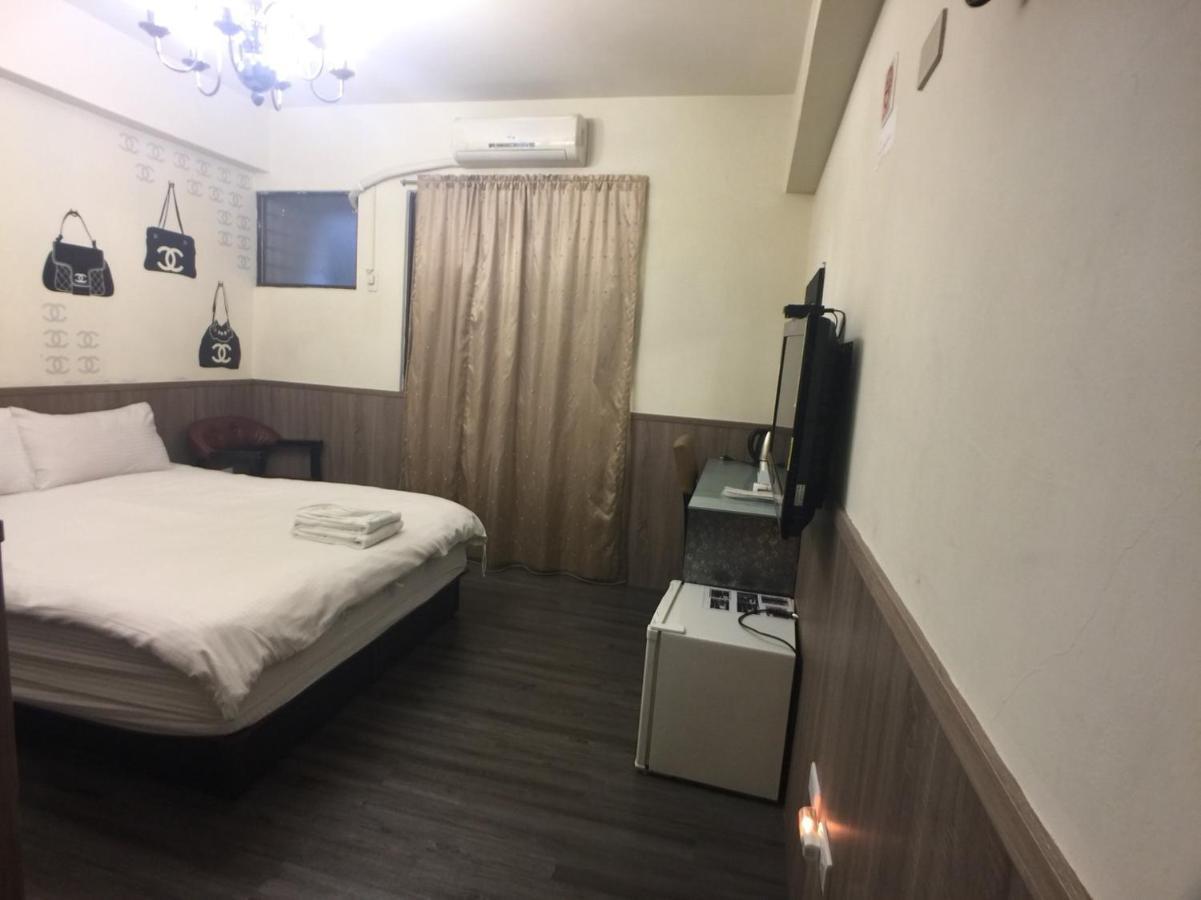 Love Feng Jia Apartment Hotel ไถจง ภายนอก รูปภาพ