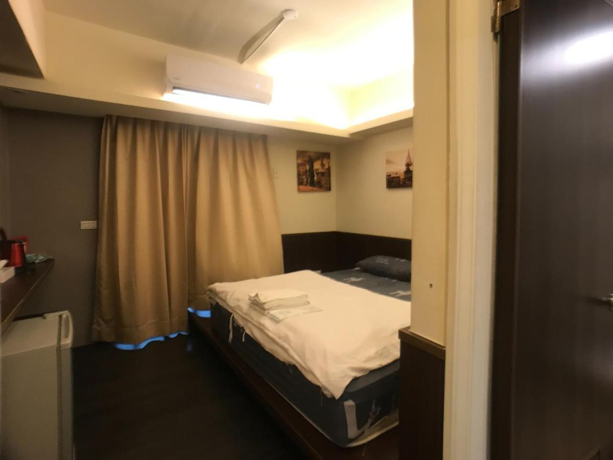 Love Feng Jia Apartment Hotel ไถจง ภายนอก รูปภาพ
