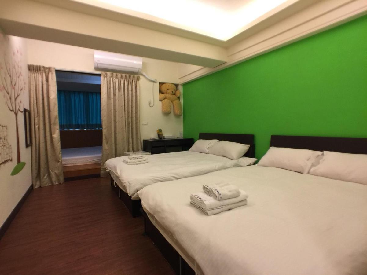 Love Feng Jia Apartment Hotel ไถจง ภายนอก รูปภาพ