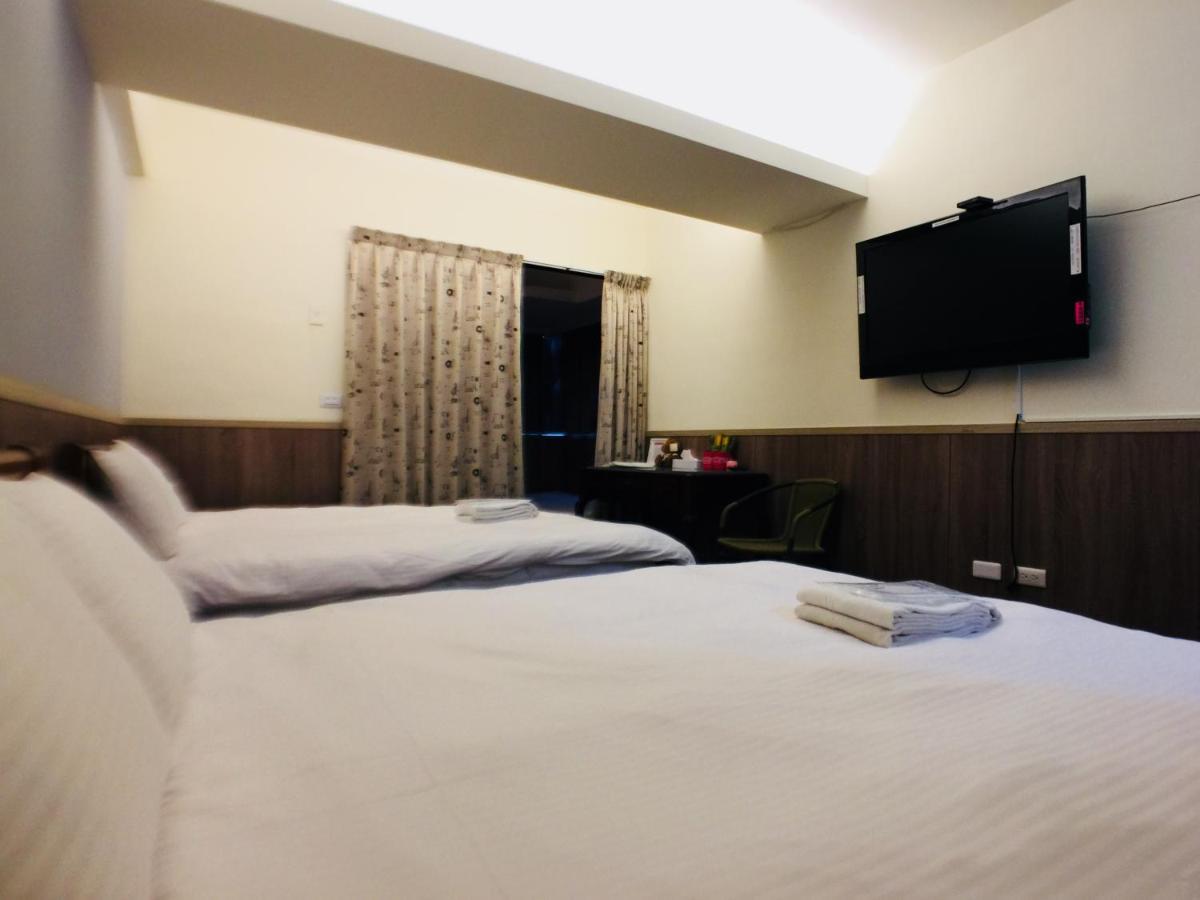 Love Feng Jia Apartment Hotel ไถจง ภายนอก รูปภาพ