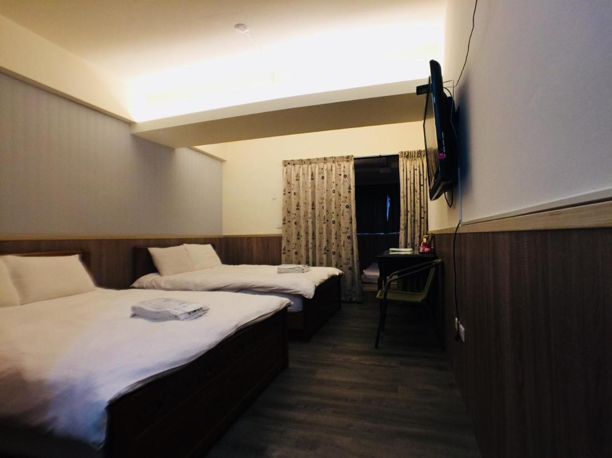Love Feng Jia Apartment Hotel ไถจง ภายนอก รูปภาพ