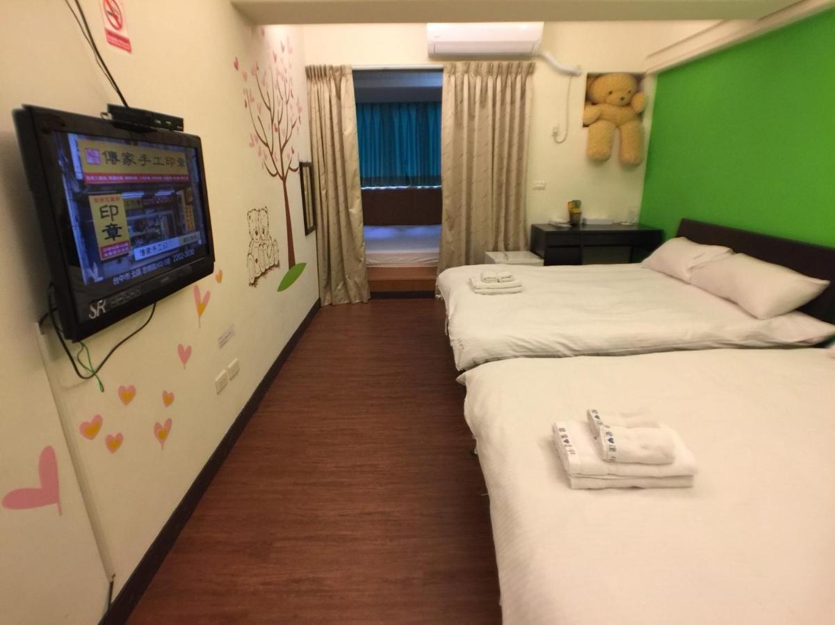 Love Feng Jia Apartment Hotel ไถจง ภายนอก รูปภาพ