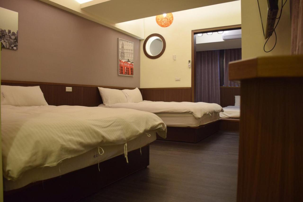 Love Feng Jia Apartment Hotel ไถจง ภายนอก รูปภาพ